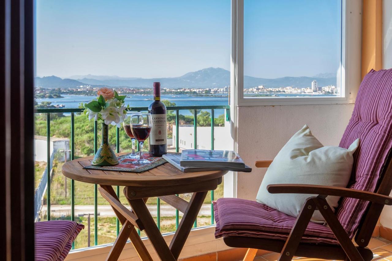 Top Floor Gulf View Apartment Olbia Eksteriør billede